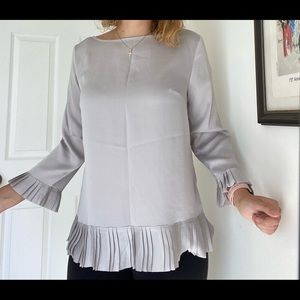 Banana Republic grey blouse size medium